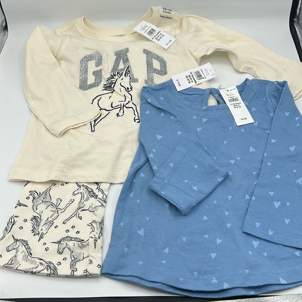 NWT GAP Girl’s 3pc Glitter Unicorn x2 Shirts x1 Pant Set 12-18 Month